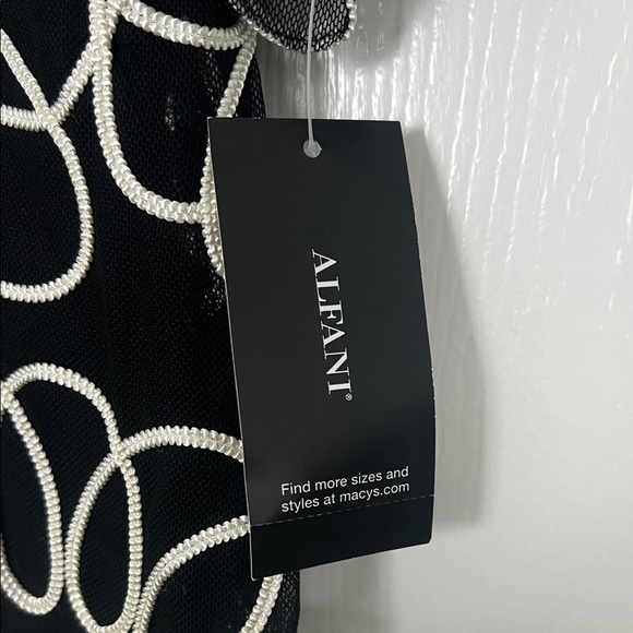 Alfani Black and White Women's Blouse - Picture 3 of 5